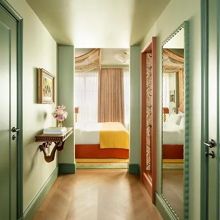 Le Grand Mazarin Paris