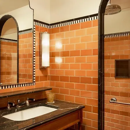 Le Grand Mazarin Hotel