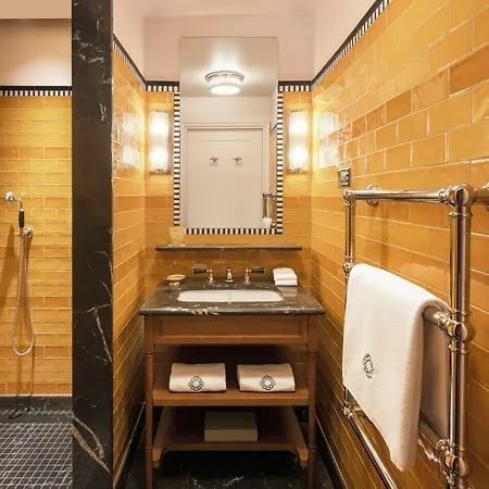 Hotel Le Grand Mazarin Paryż